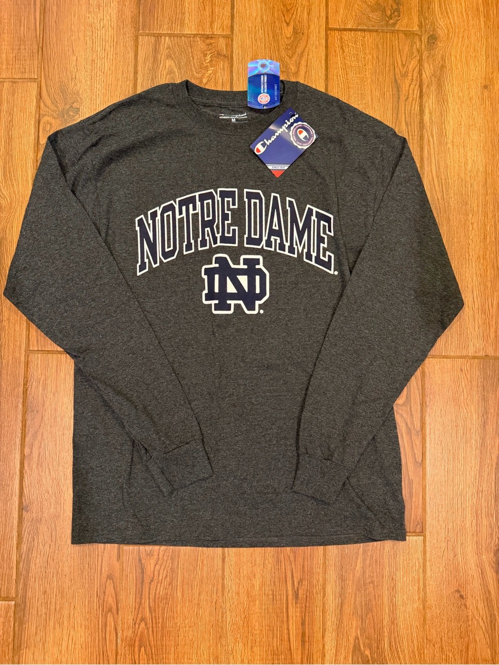 Champion Notre Dame Dark Gray Long-Sleeve tee / men’s medium / new